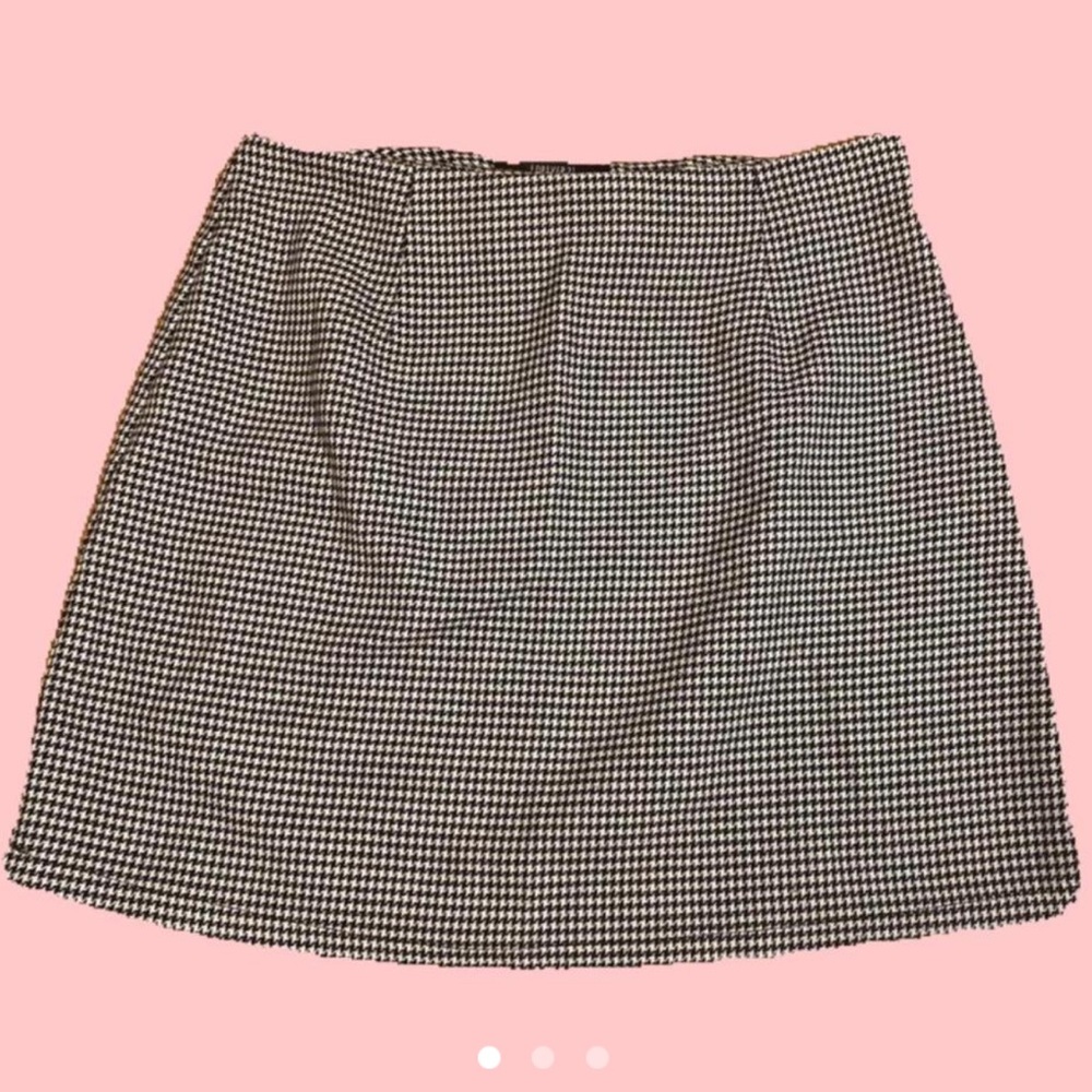 Black & White houndstooth mini skirt